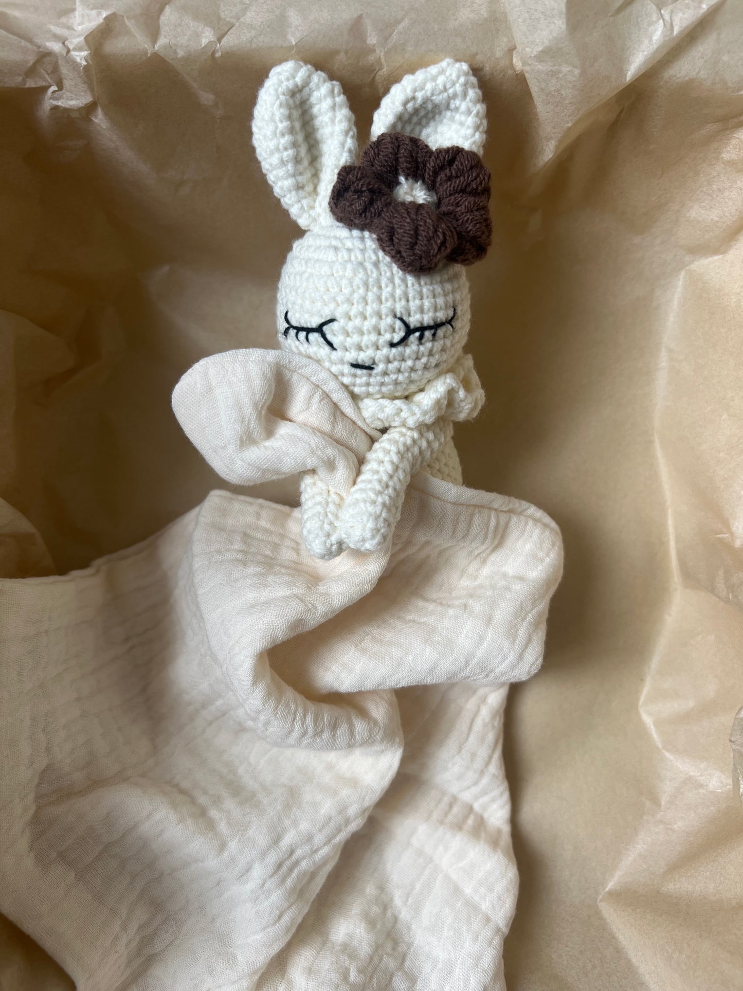 Doudou lapin en crochet